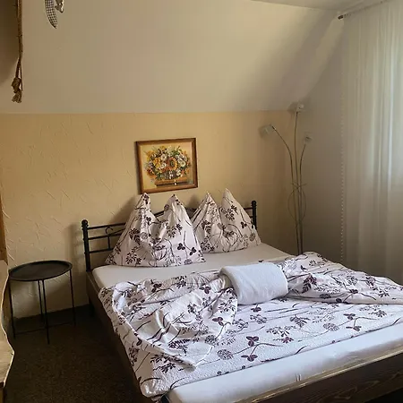 Privat Laura בית אירוח *